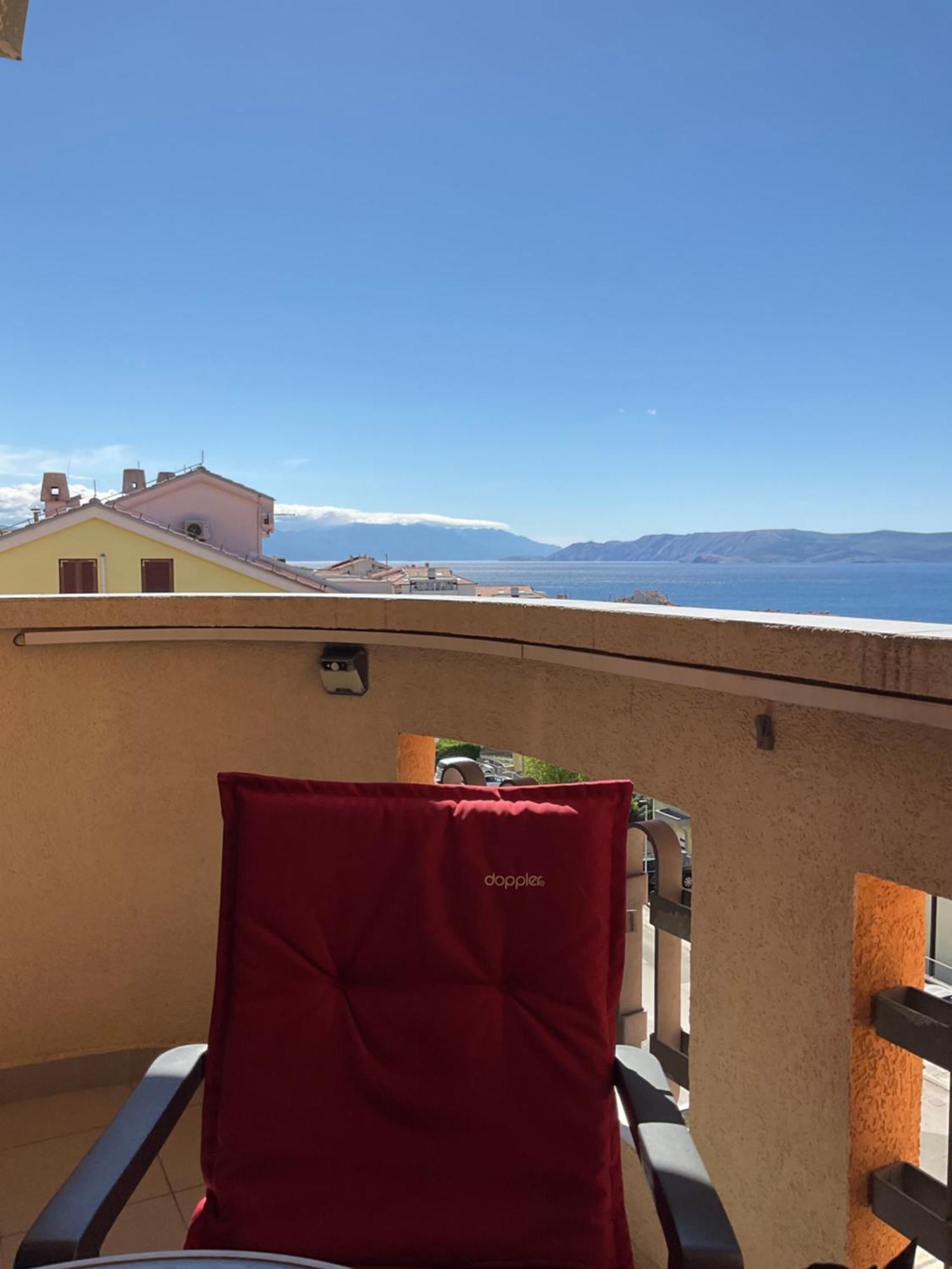 Sun & More Apartment Crikvenica Ngoại thất bức ảnh